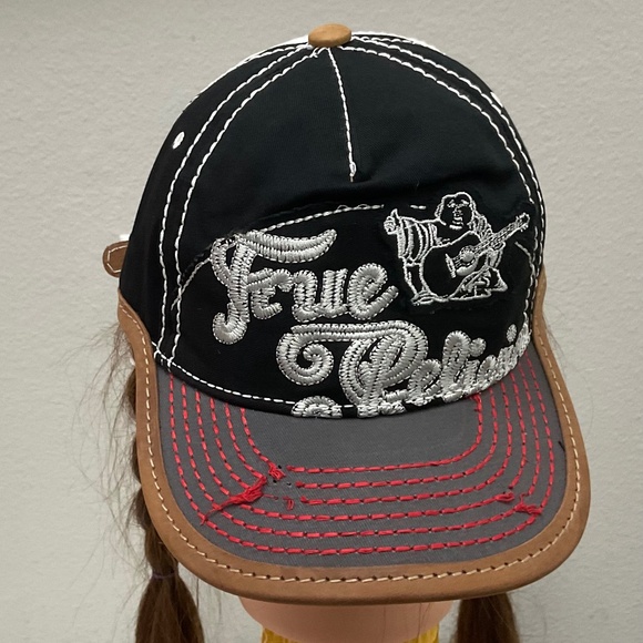 True religion Cap. - Picture 1 of 8
